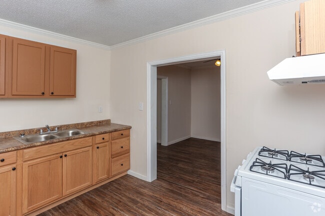 2BR, 1BA - 1,200SF - Downstairs Unit - Kitchen