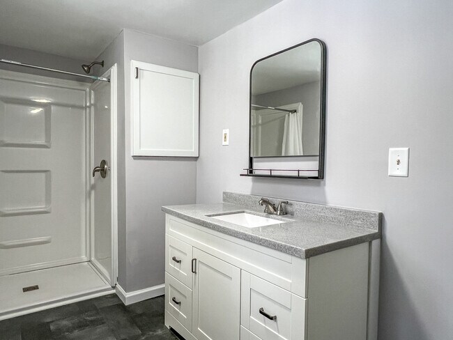 Photo - 617 W Baraga Ave