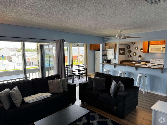 Building Photo - 4000 Gulf Terrace Dr Unit 241 Rental