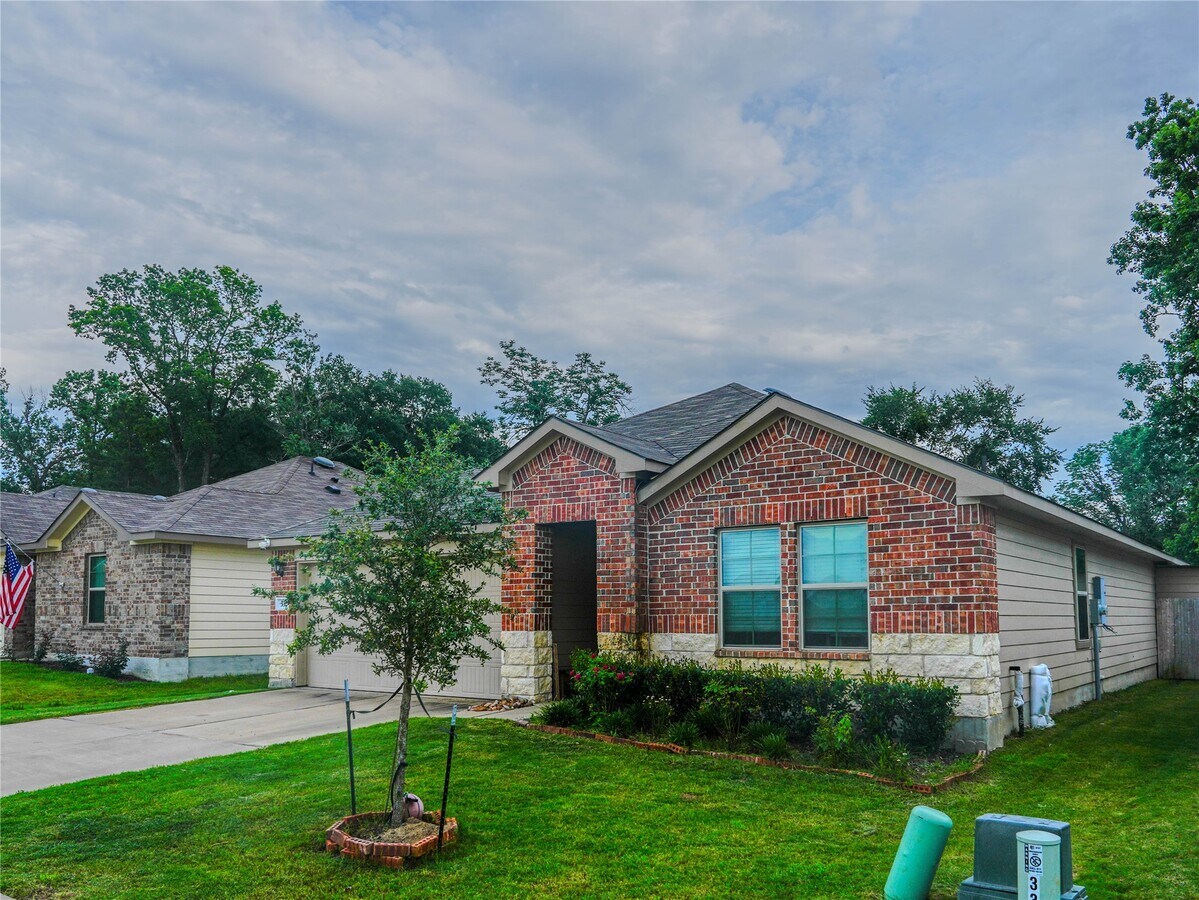 Photo - 332 Pecos Dr