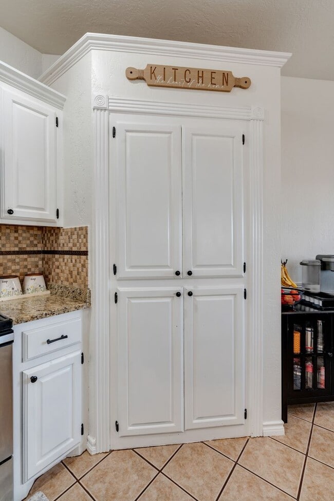 Photo - Beautiful 3-Bedroom home!