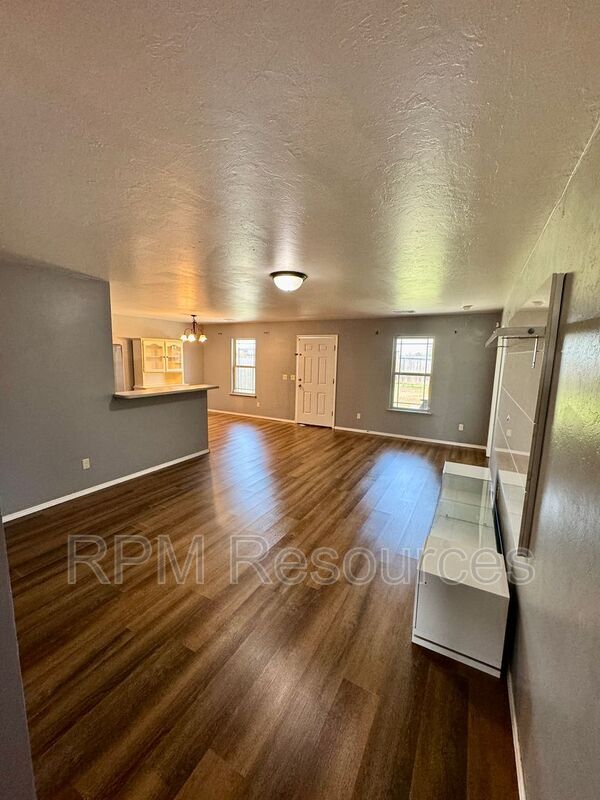 Photo - 7404 Park Meadow Dr