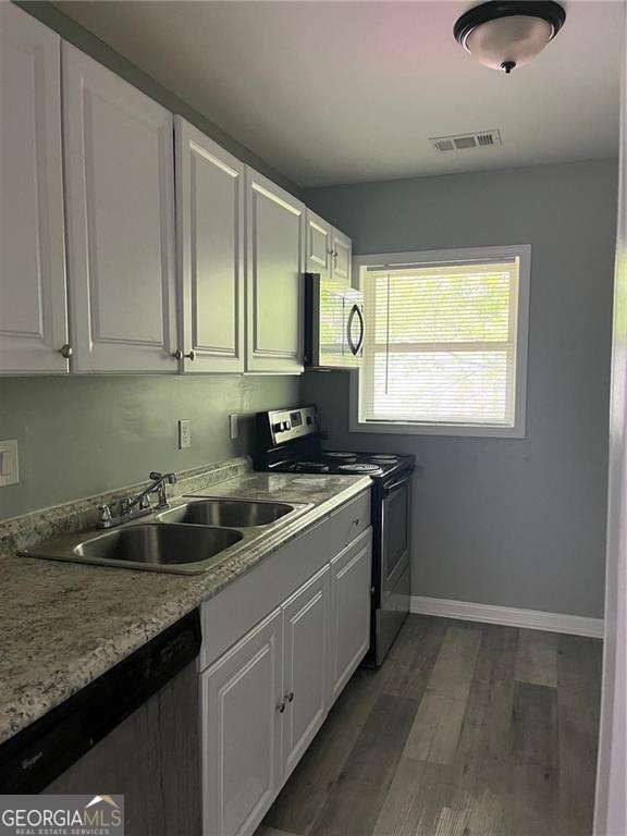 Photo - 740 Cooper St SW