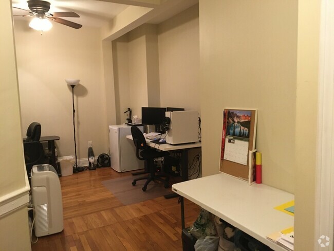 Building Photo - 20 Symphony Rd Rental