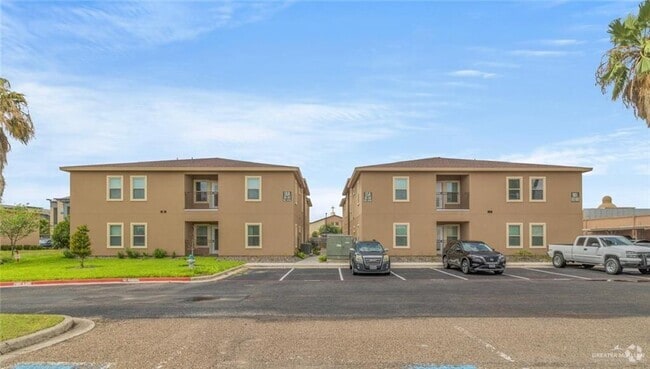 Building Photo - 900 E Redbud Ave Unit 16B-b5 Rental