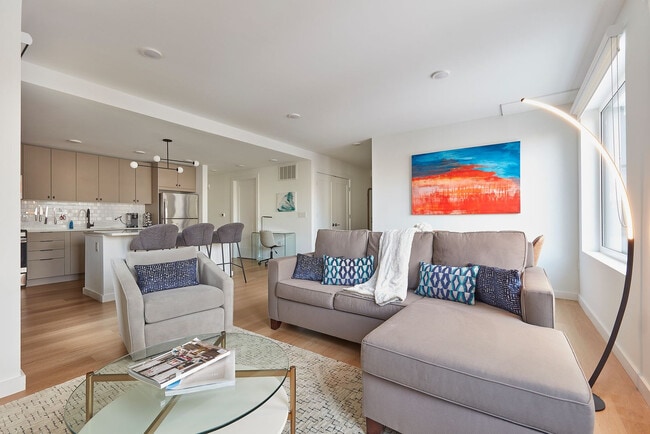 Building Photo - 1b Marshall Dr Unit FL3-ID1041920P