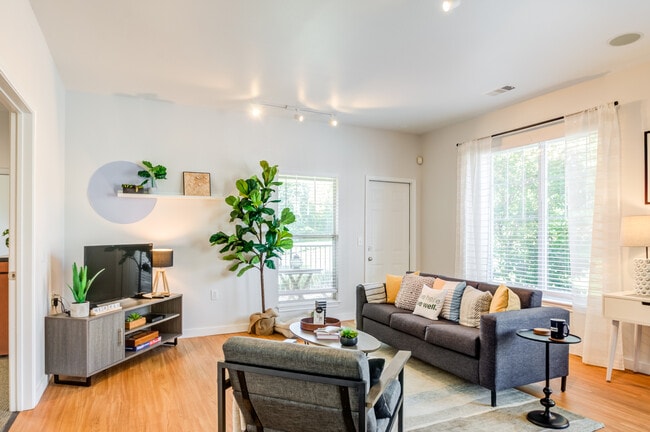 Área común compartida - The Pointe at State College