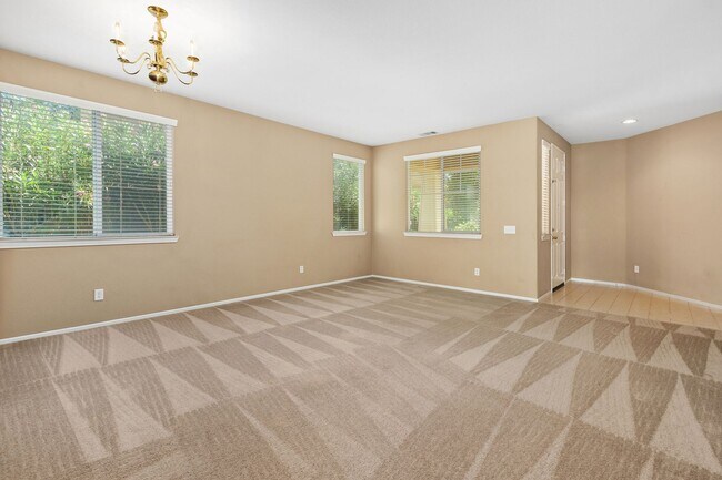 Photo - 46433 Vianne Ct