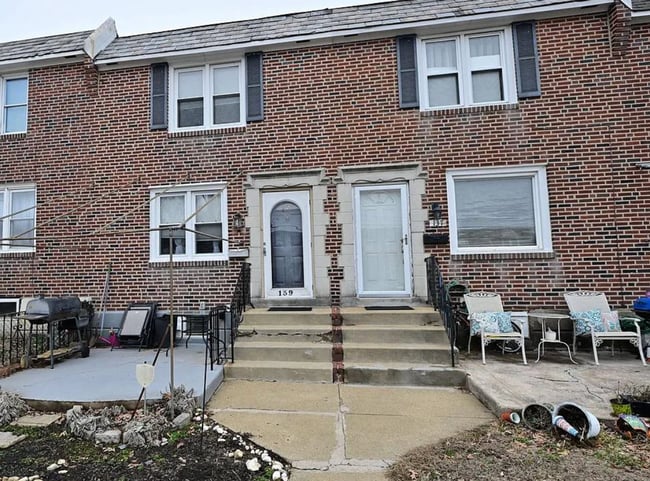 Building Photo - Well Maintained Brick Rowhome in Spring Mill Section of Clifton Heights Is Now Available for Lease