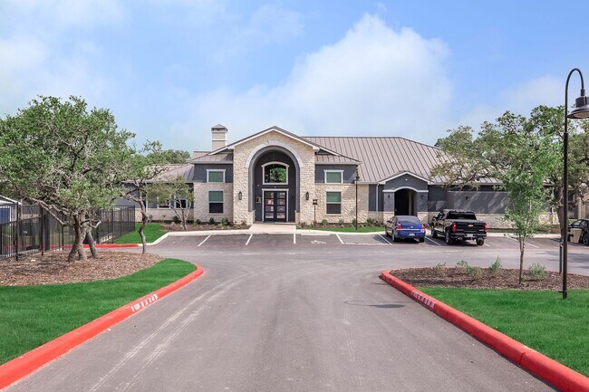 Exterior Vantage at Fair Oaks