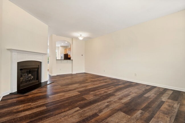 Photo - Excellent 2 BR Townhome close to Downtown Raleigh. Available now!