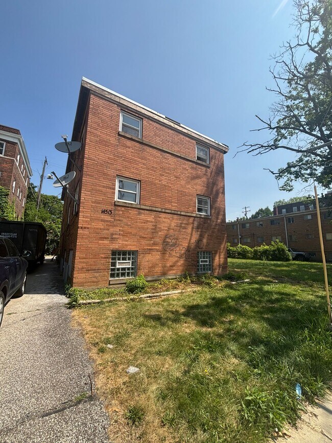 Building Photo - 14513 Milverton Rd Rental