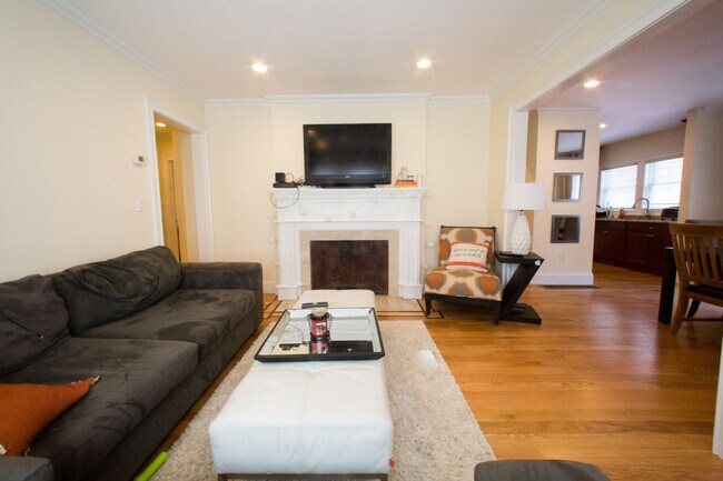 37 Beaconsfield Rd