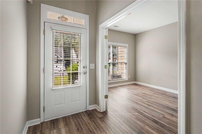 Photo - 320 Pintail Ct