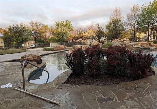 Photo - 760 Bradford St