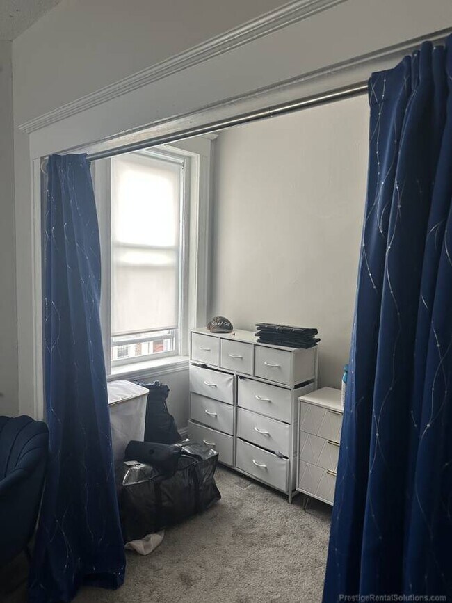 Photo - 60 Woodstock Ave