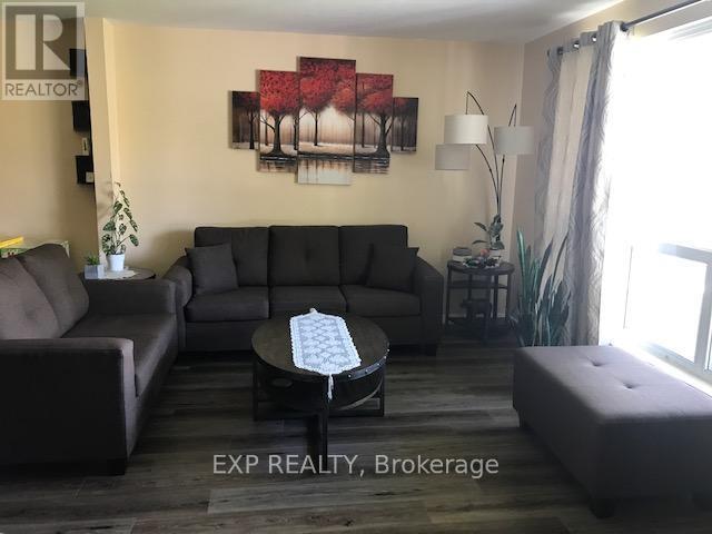 Photo - 46 Autumn Blvd