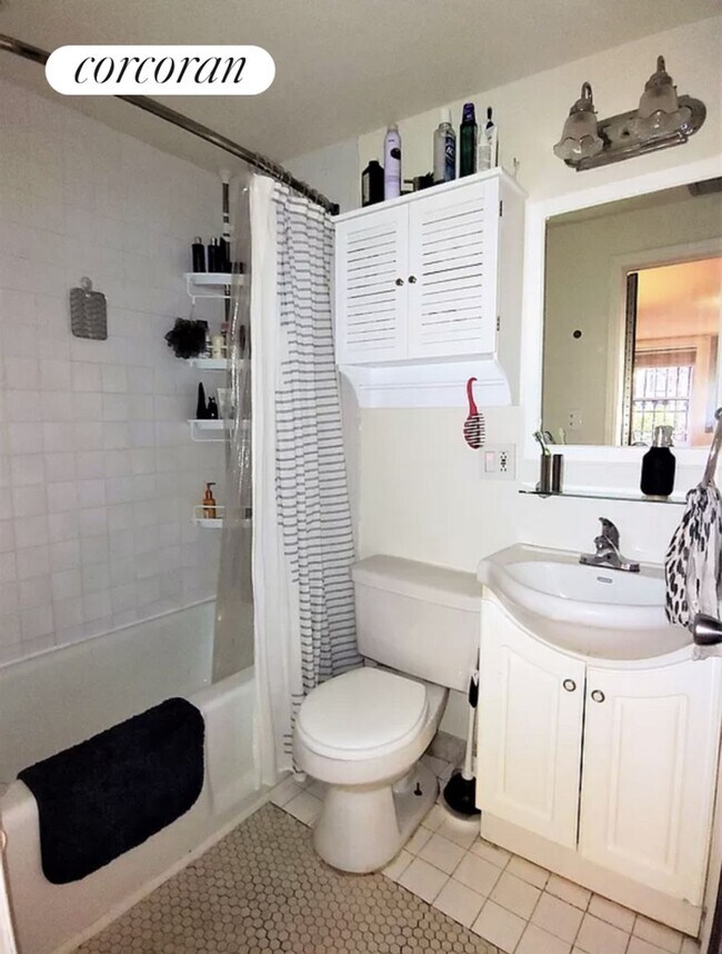 Photo - 443 Pacific St