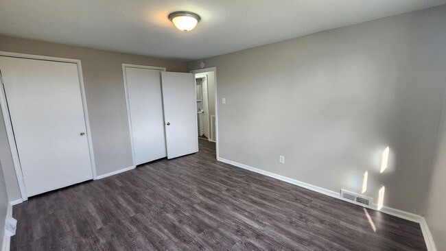 Photo - Row home with stainless appliances, central a/c, small pets ok*!