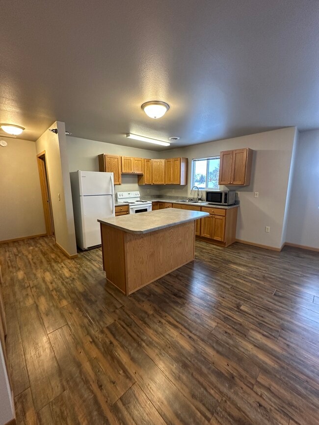 kitchen - 1409 E Sioux Ave Unit 1409  C