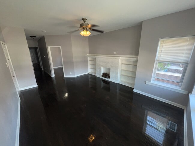 Photo - 7525 S Green St Unit 1