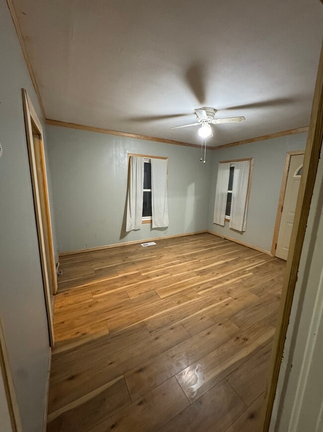 Photo - 117 E Hibbing Ave