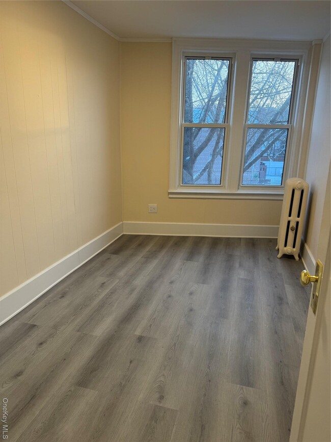 Building Photo - 106-17 Metropolitan Ave