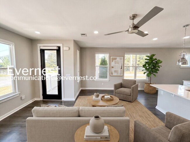 Photo - 600 Mason Ward Pl