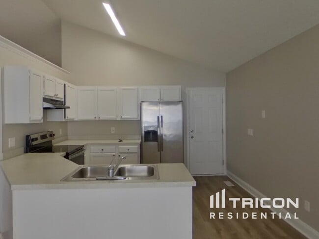 Photo - 1003 Cambridge Oaks Dr