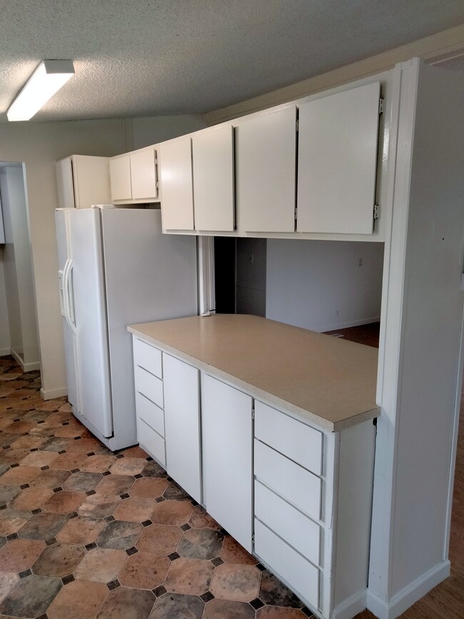 Photo - 12929 Lookingglass Rd