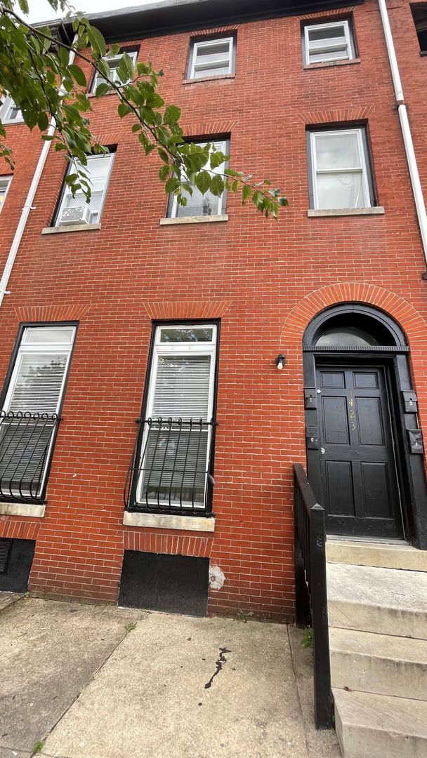 Building Photo - 1423 W Fayette St Unit 1