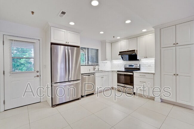 Photo - 695 S Knickerbocker Dr Unit #15
