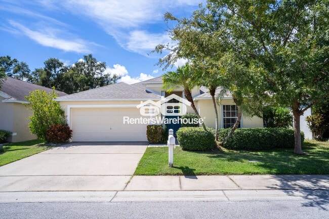 Building Photo - 14950 Hidden Oaks Cir