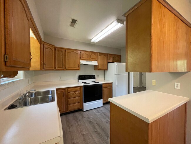 Photo - 111 Mint Ln Unidad 111 Mint Lane  B