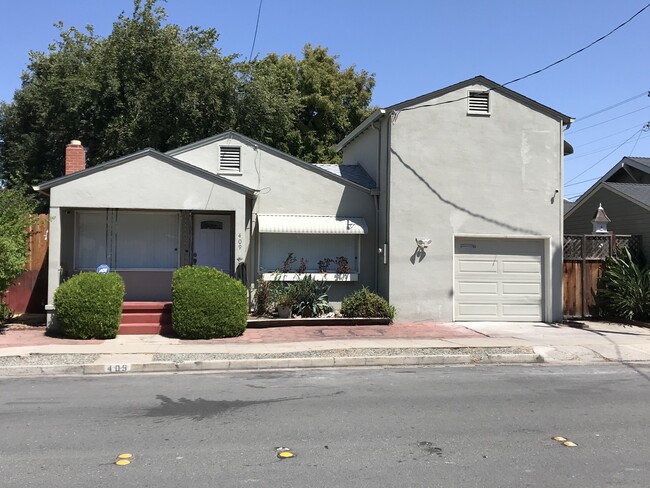 Charming Older Home for Rent - 409 E St House