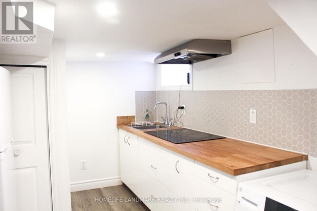 Photo - 38 Glenvalley Dr