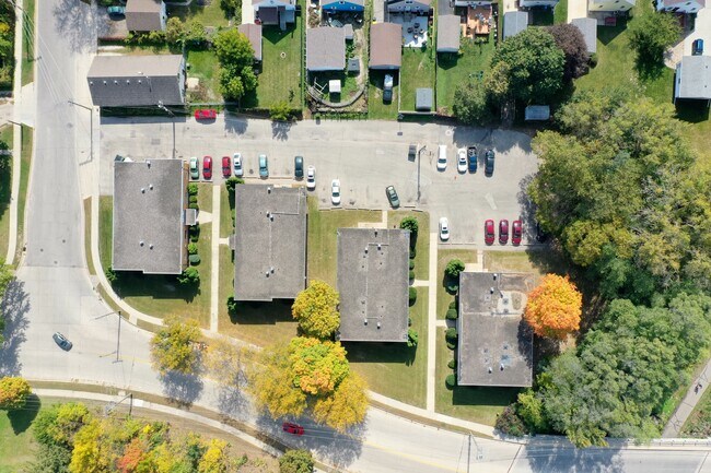 Photo - 210 13th St NW