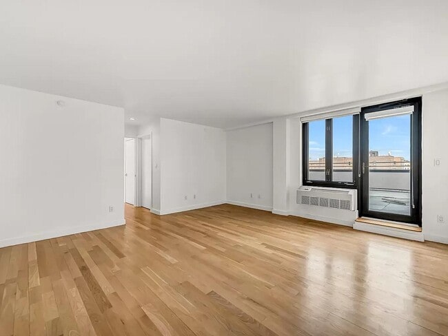 Photo - 35-40-40 30th St Unit 6B