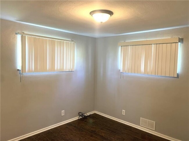 Photo - 3768 W 5th Ave