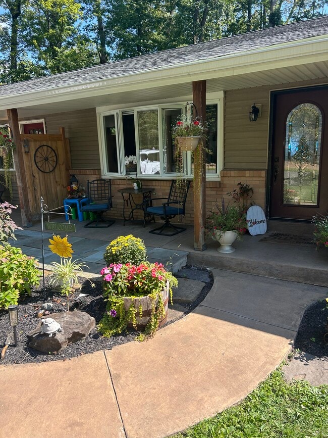 Photo - 2043 Quarry Rd Unit 2043 A