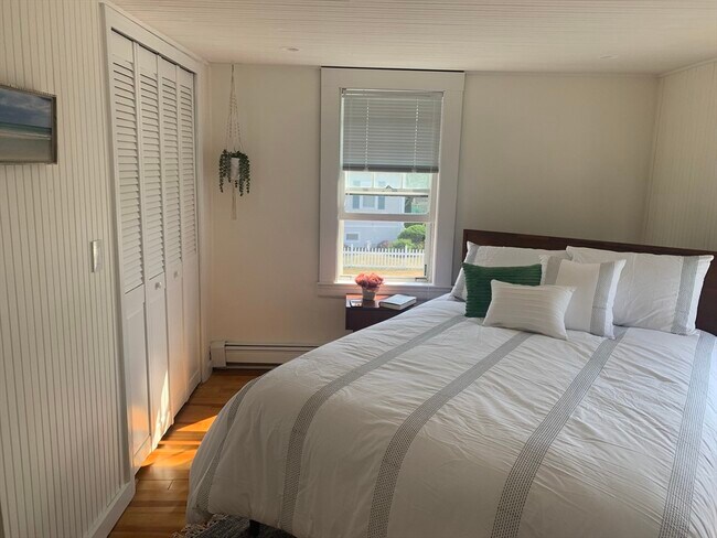 Photo - 716 Ocean St