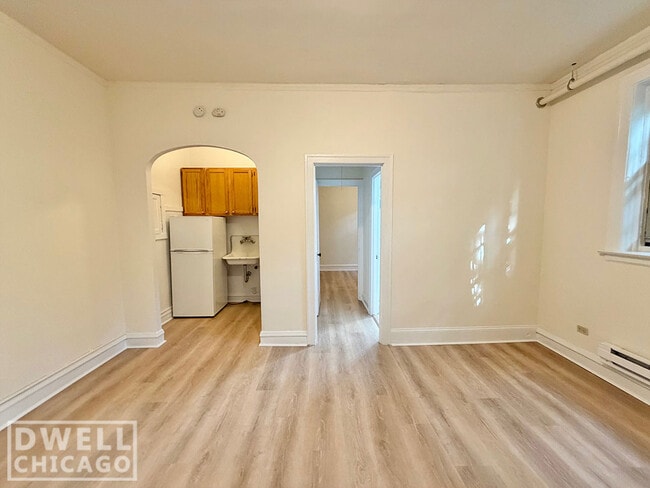 Photo - 2532 N Sawyer Ave Unit 105