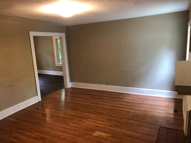 Photo - 419 Haynes St