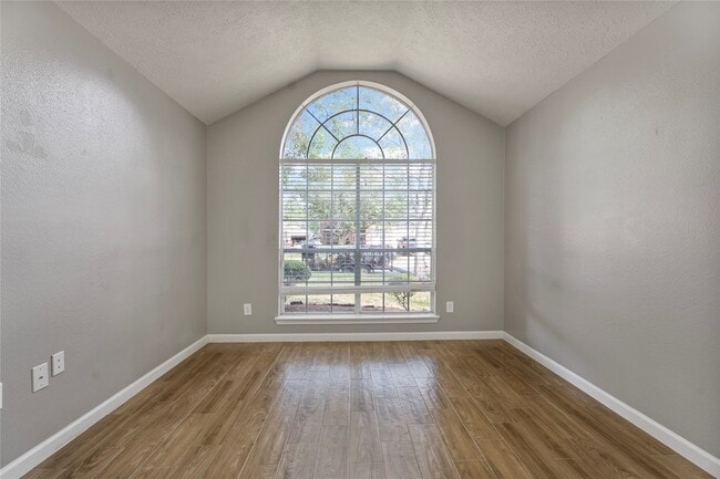 Photo - 5112 Carefree Dr