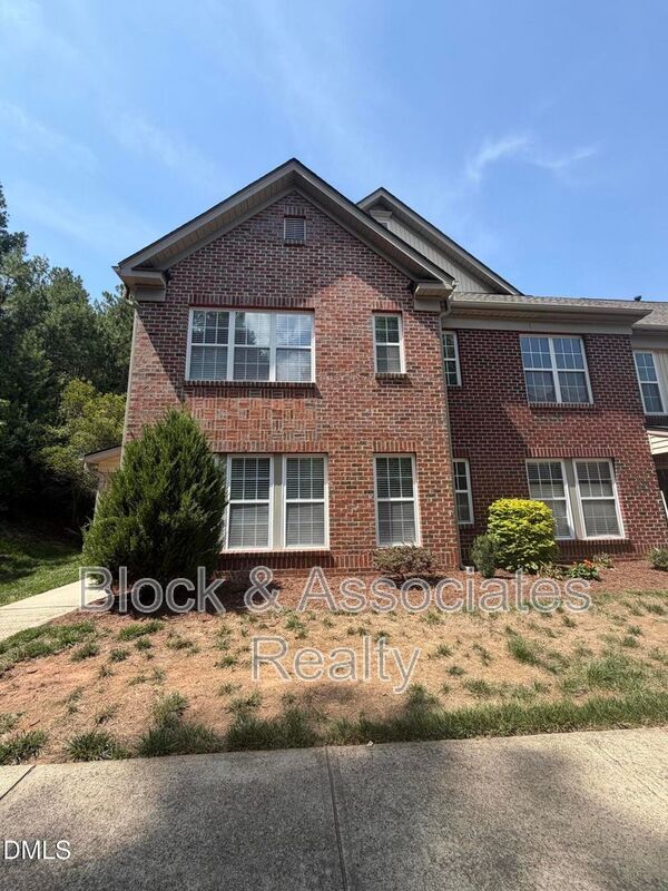 Building Photo - 9915 Wasser Ct