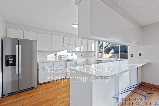 Photo - 19300 SW Hennig St