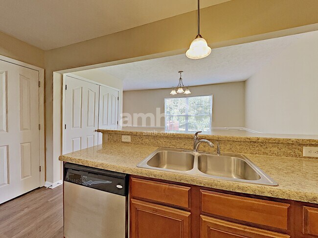 Photo - 2053 Leefield Dr