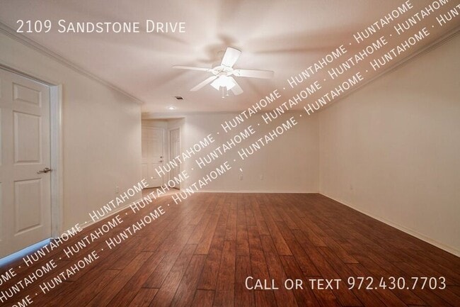 Photo - 2109 Sandstone Dr