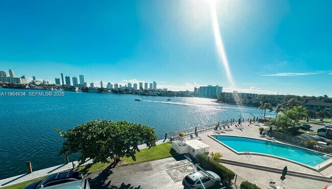 Photo - 16546 NE 26th Ave Unit 4J