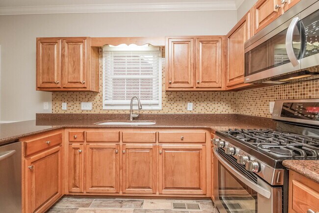 Photo - 411 Carmel Dr